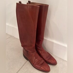 Women’s Tall Leather Riding Boots in Brown